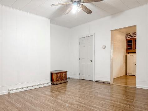 597 Market St., Leechburg, Pa Leechburg Boro PA 15656