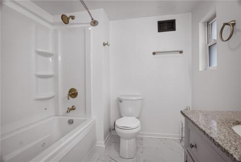 635 Valley Street Oakmont PA 15139