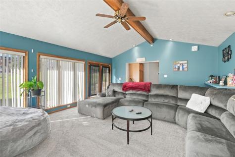 309 Young Avenue Township Of But Nw PA 16001