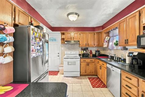 309 Young Avenue Township Of But Nw PA 16001