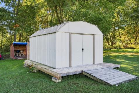 309 Young Avenue Township Of But Nw PA 16001