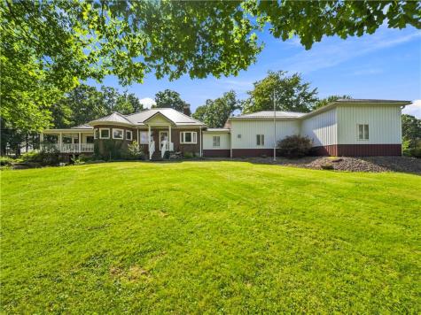 644 Freeport Jefferson Township PA 16002