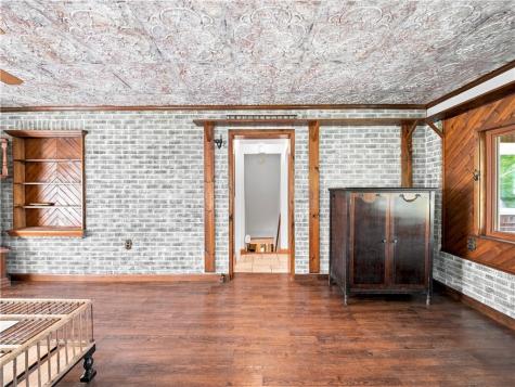 644 Freeport Jefferson Township PA 16002