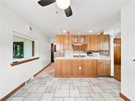 644 Freeport Jefferson Township PA 16002