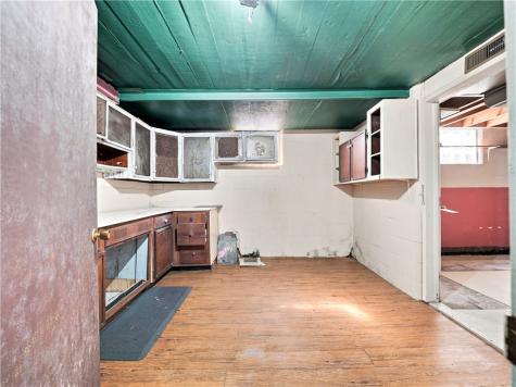 644 Freeport Jefferson Township PA 16002