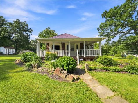 644 Freeport Jefferson Township PA 16002