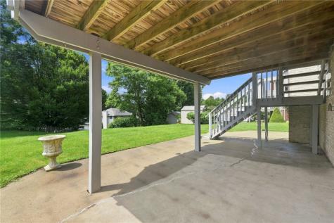 212 Apple Hill Drive Delmont PA 15626