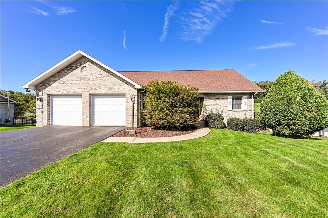 107 N Hazelnut Drive Mt Pleasant Township PA 15666