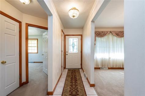 107 N Hazelnut Drive Mt Pleasant Township PA 15666