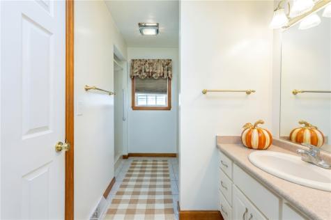 107 N Hazelnut Drive Mt Pleasant Township PA 15666