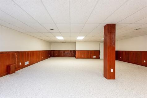107 N Hazelnut Drive Mt Pleasant Township PA 15666
