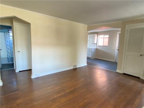 5028 Skylark Avenue West Mifflin PA 15122