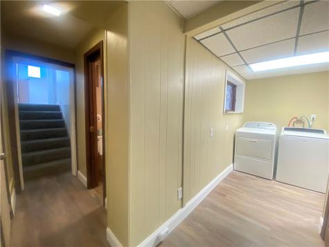 5028 Skylark Avenue West Mifflin PA 15122