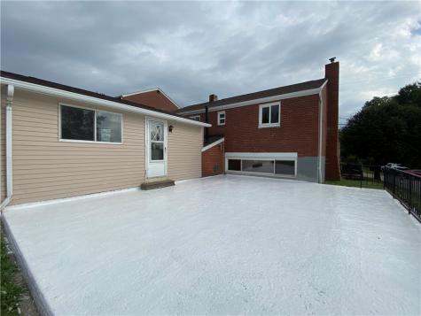 5028 Skylark Avenue West Mifflin PA 15122