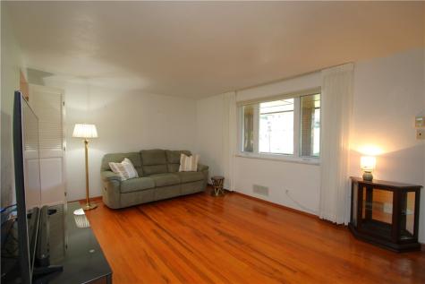 4548 Mapledale Drive Homestead PA 15120
