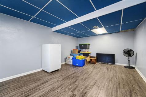 11 Pine Street City Of Washington PA 15301