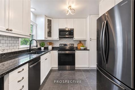 11 Pine Street City Of Washington PA 15301