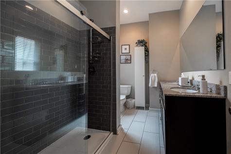 163 42nd Street Lawrenceville PA 15201