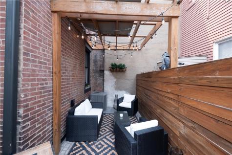 163 42nd Street Lawrenceville PA 15201