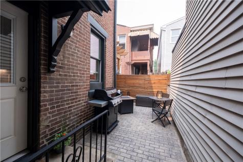163 42nd Street Lawrenceville PA 15201
