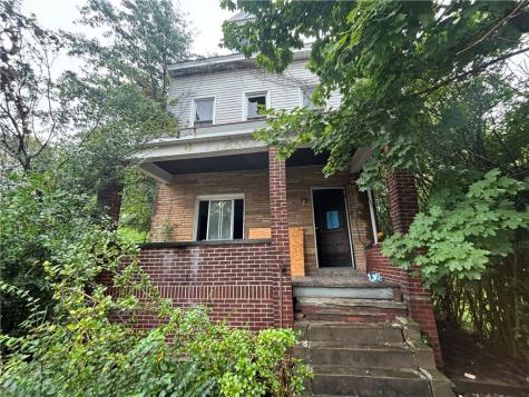 1134 Fabyan Street Spring Hill PA 15212