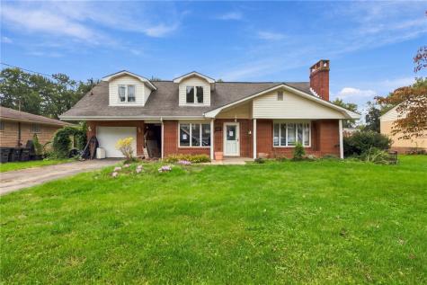 712 William Drive Level Green PA 15085