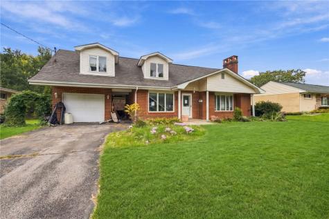 712 William Drive Level Green PA 15085