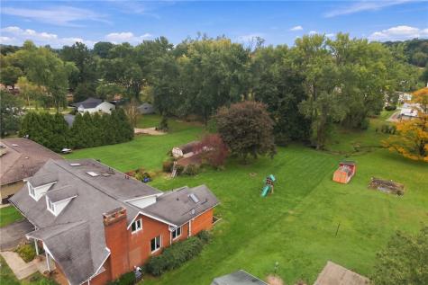712 William Drive Level Green PA 15085