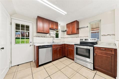 1538 Woodbine Street Stanton Heights PA 15201