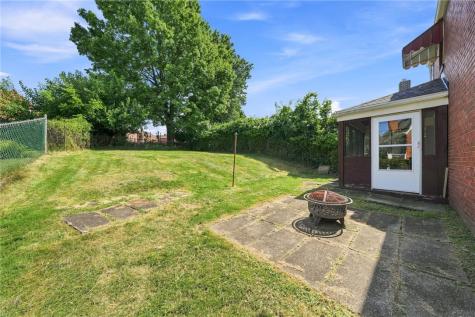 1538 Woodbine Street Stanton Heights PA 15201