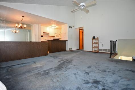 105 Williamsburg Drive Elizabeth Township/boro PA 15037