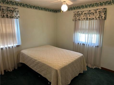 1109 Holmes Street Mckees Rocks PA 15136