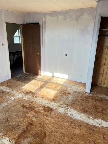 385 Pennsylvania Avenue Rochester PA 15074