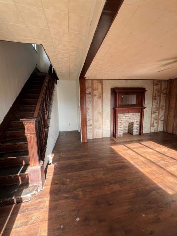 385 Pennsylvania Avenue Rochester PA 15074