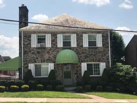 608 E 10th Avenue Tarentum PA 15084