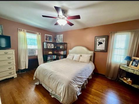 608 E 10th Avenue Tarentum PA 15084