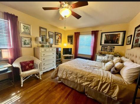 608 E 10th Avenue Tarentum PA 15084