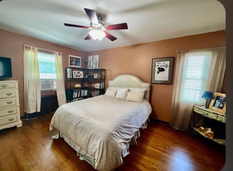 608 E 10th Avenue Tarentum PA 15084