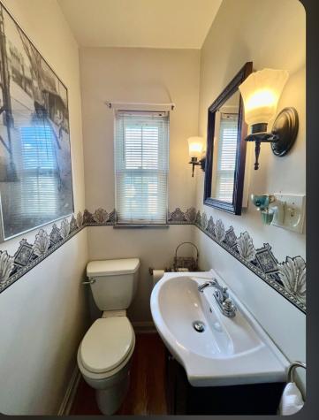 608 E 10th Avenue Tarentum PA 15084