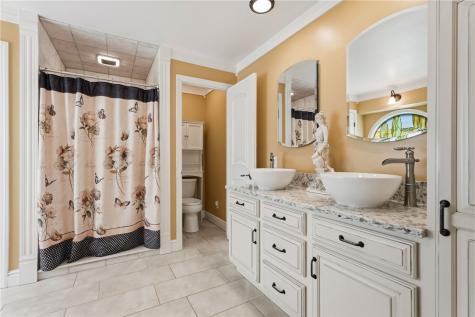 342 Stoneybrooke Drive Cheswick PA 15024