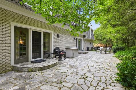 342 Stoneybrooke Drive Cheswick PA 15024