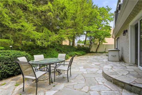 342 Stoneybrooke Drive Cheswick PA 15024