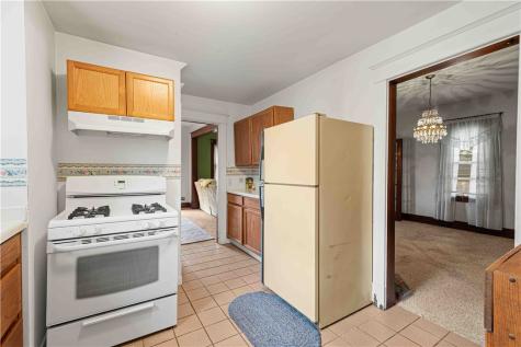 106 Arnold Avenue Houston PA 15342