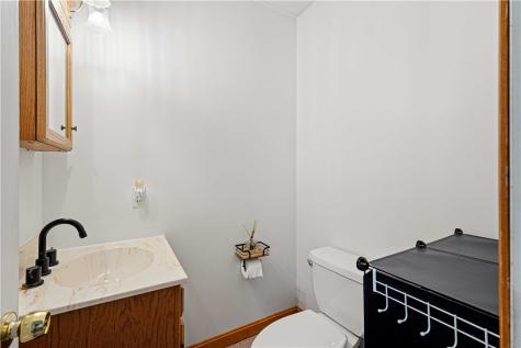 106 Arnold Avenue Houston PA 15342