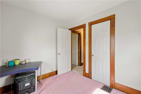 106 Arnold Avenue Houston PA 15342