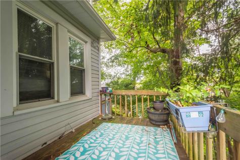 106 Arnold Avenue Houston PA 15342