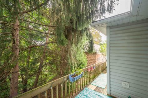 106 Arnold Avenue Houston PA 15342