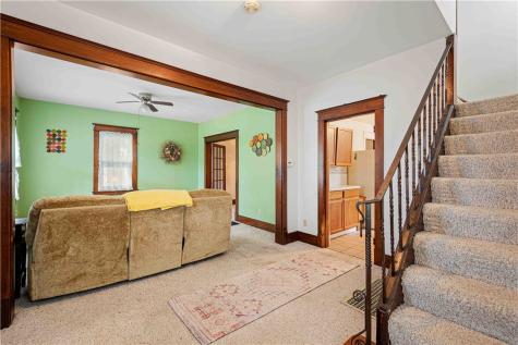 106 Arnold Avenue Houston PA 15342