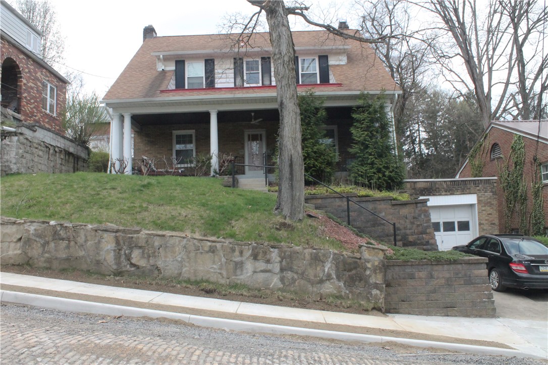 67 Warren Street Crafton PA 15205