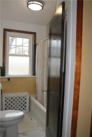 67 Warren Street Crafton PA 15205